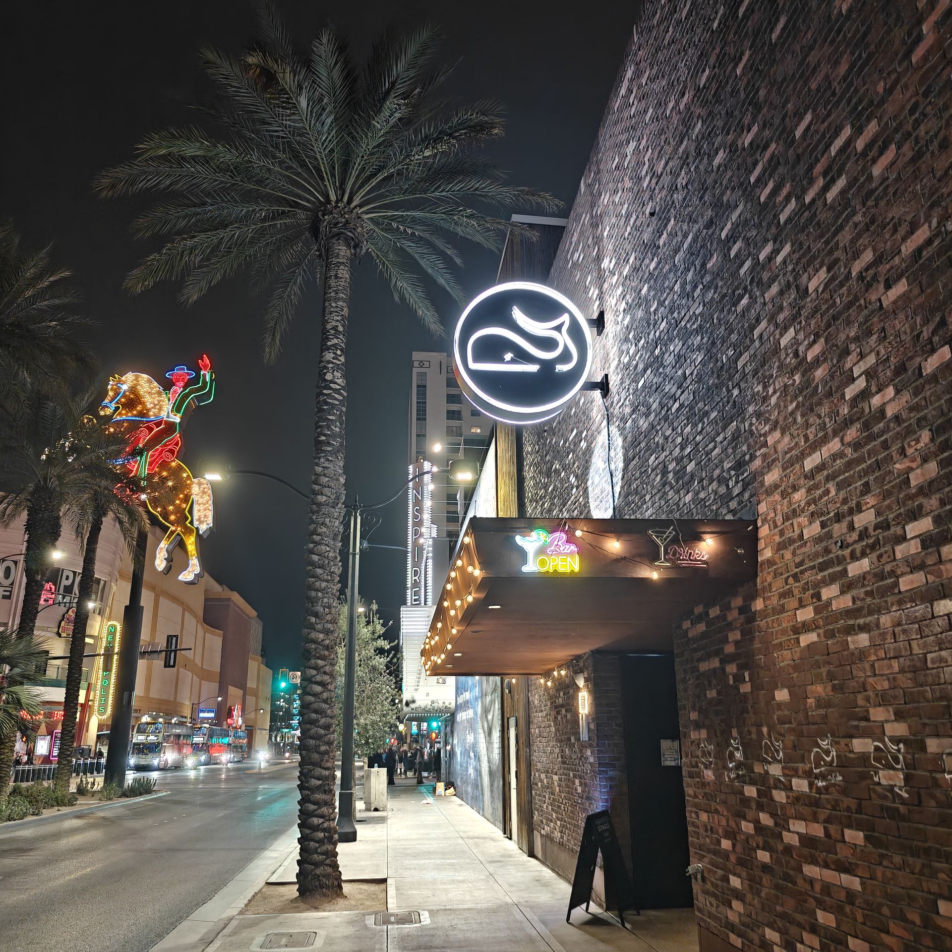 White Whale Cocktail Bar Fremont Street